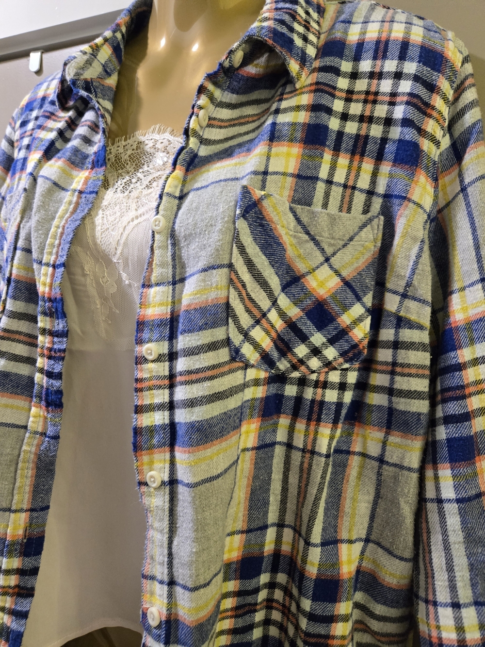 Merona 100% Cotton Plaid Flannel Button Down Shirt Blue Yellow Coral L